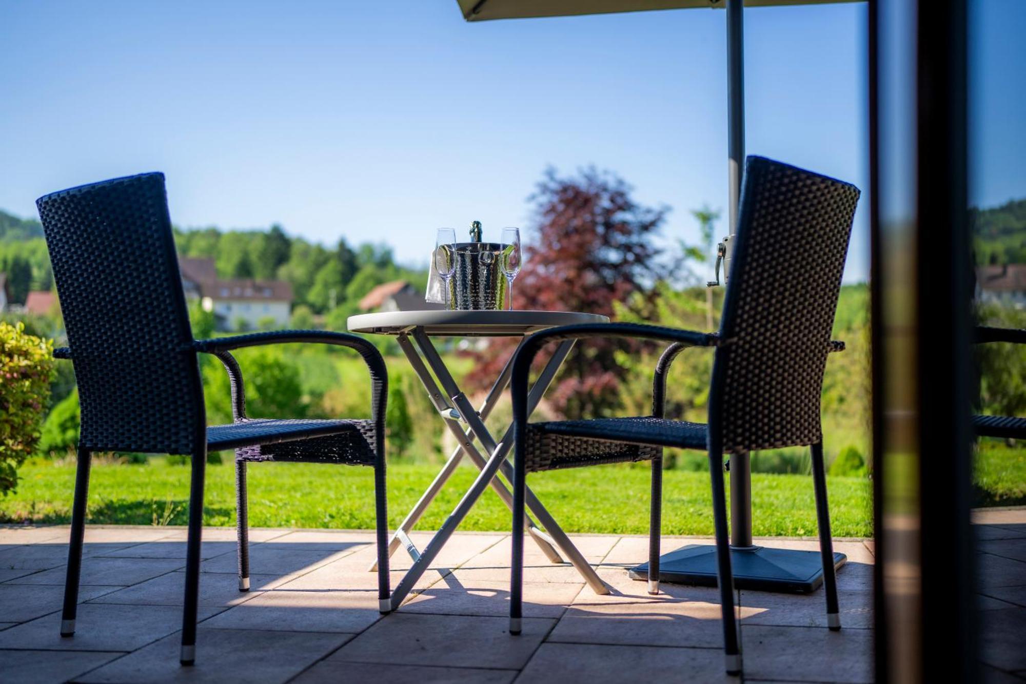 Hotel-Gasthof Rose Oberkirch  Eksteriør billede